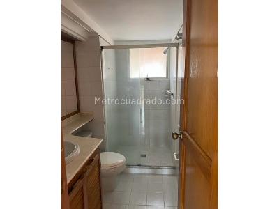 Apartamento de 3 alcobas en venta en Laureles, Medellín, 214 m² · foto 7 de 11