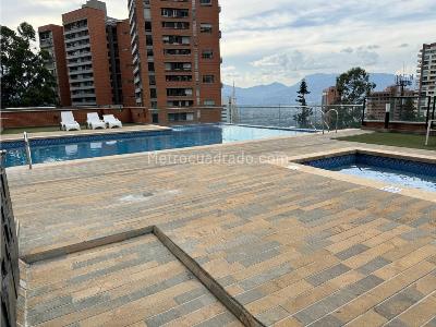 Apartamento de 3 alcobas en venta en El Poblado, Medellín, 240 m² · foto 4 de 20