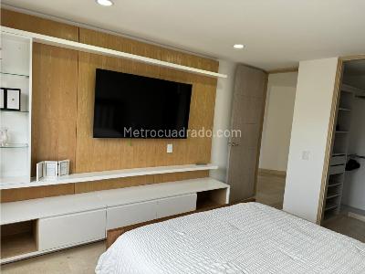 Apartamento de 3 alcobas en venta en El Poblado, Medellín, 240 m² · foto 14 de 20
