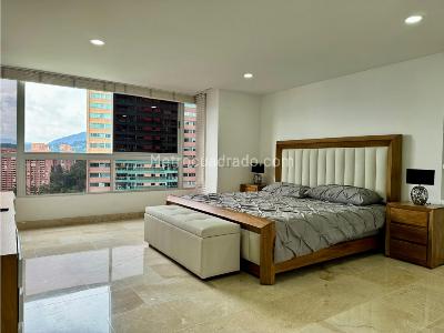 Apartamento de 3 alcobas en venta en El Poblado, Medellín, 240 m² · foto 17 de 20