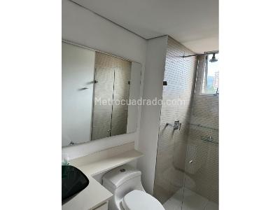 Apartamento de 3 alcobas en venta en El Poblado, Medellín, 240 m² · foto 18 de 20