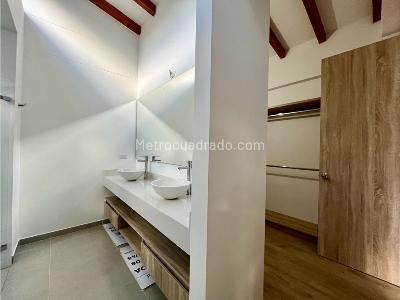 Casa de 3 alcobas en venta en San Antonio De Pereira, Rionegro, 162 m² · foto 8 de 20