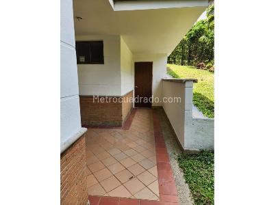 Casa de 5 alcobas en venta en El Chocho, Envigado, 370 m² · foto 8 de 20