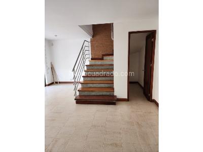 Casa de 5 alcobas en venta en El Chocho, Envigado, 370 m² · foto 15 de 20