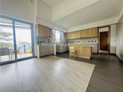 Casa de 3 alcobas en venta en Alto De Las Palmas, Medellín, 330 m² · foto 8 de 20
