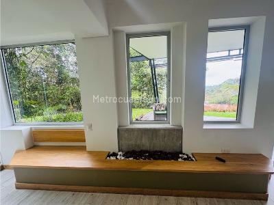 Casa de 3 alcobas en venta en Alto De Las Palmas, Medellín, 330 m² · foto 14 de 20