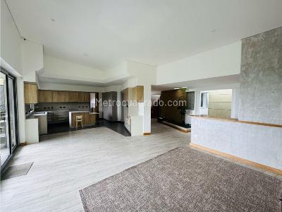 Casa de 3 alcobas en venta en Alto De Las Palmas, Medellín, 330 m² · foto 15 de 20