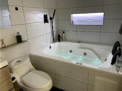 Apartamento de 4 alcobas en venta en El Poblado, Medellín, 206 m² · foto 7 de 20