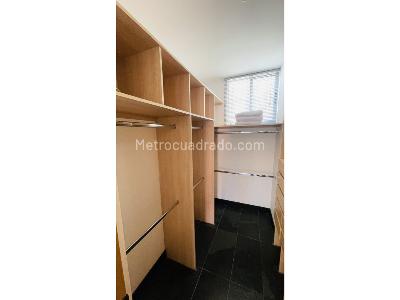 Apartamento en venta en El Poblado, Medellín · foto 10 de 16