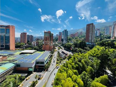Apartamento de 2 alcobas en venta en El Poblado, Medellín, 88 m² · foto 4 de 20