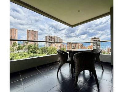 Apartamento de 2 alcobas en venta en El Poblado, Medellín, 146 m² · foto 2 de 15