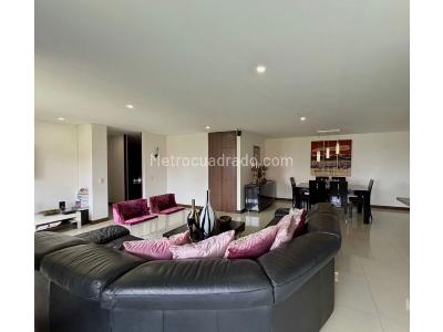 Apartamento de 2 alcobas en venta en El Poblado, Medellín, 146 m² · foto 5 de 15