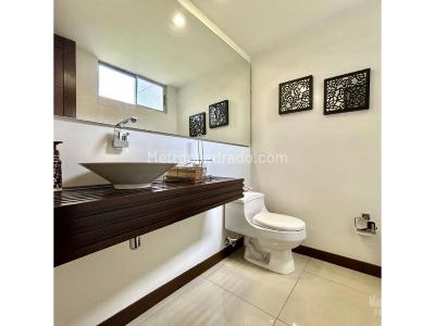 Apartamento de 2 alcobas en venta en El Poblado, Medellín, 146 m² · foto 14 de 15