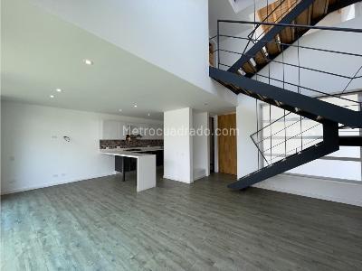 Casa de 2 alcobas en venta en Barrio Blanco, Rionegro, 160 m² · foto 2 de 20