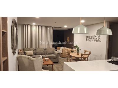Apartamento de 2 alcobas en venta en El Poblado, Medellín, 105 m² · foto 1 de 14