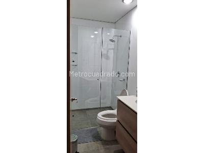Apartamento de 2 alcobas en venta en El Poblado, Medellín, 105 m² · foto 12 de 14