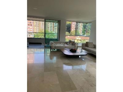 Apartamento de 3 alcobas en venta en El Poblado, Medellín, 140 m² · foto 1 de 20