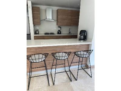 Apartamento de 3 alcobas en venta en El Poblado, Medellín, 140 m² · foto 2 de 20