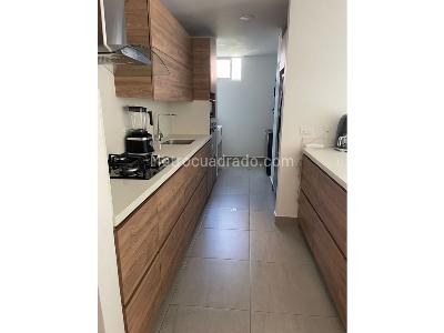Apartamento de 3 alcobas en venta en El Poblado, Medellín, 140 m² · foto 6 de 20