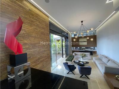 Casa de 5 alcobas en venta en Altos Del Poblado, Medellín, 1000 m² · foto 3 de 20