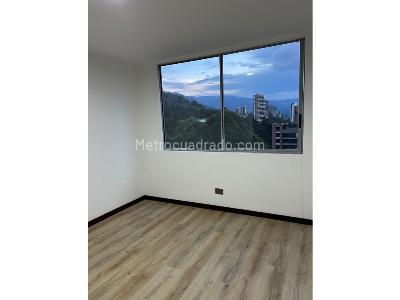 Apartamento de 3 alcobas en venta en El Tesoro, Medellín, 138 m² · foto 8 de 20