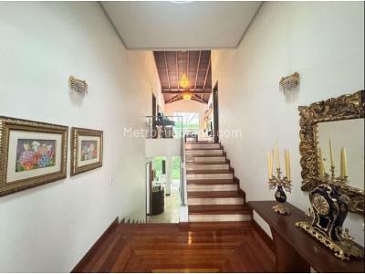 Casa de 4 alcobas en venta en San Lucas, Medellín, 272 m² · foto 7 de 11