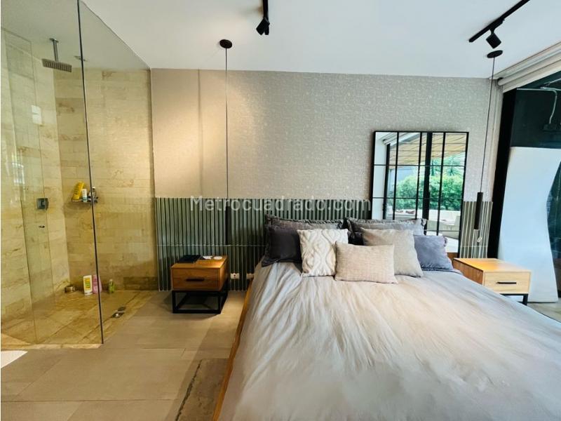 Beautiful 2BR Apartment in Poblado San Lucas - 5