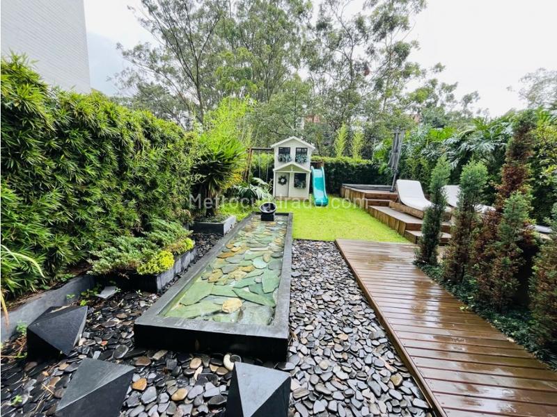 Beautiful 2BR Apartment in Poblado San Lucas - 8