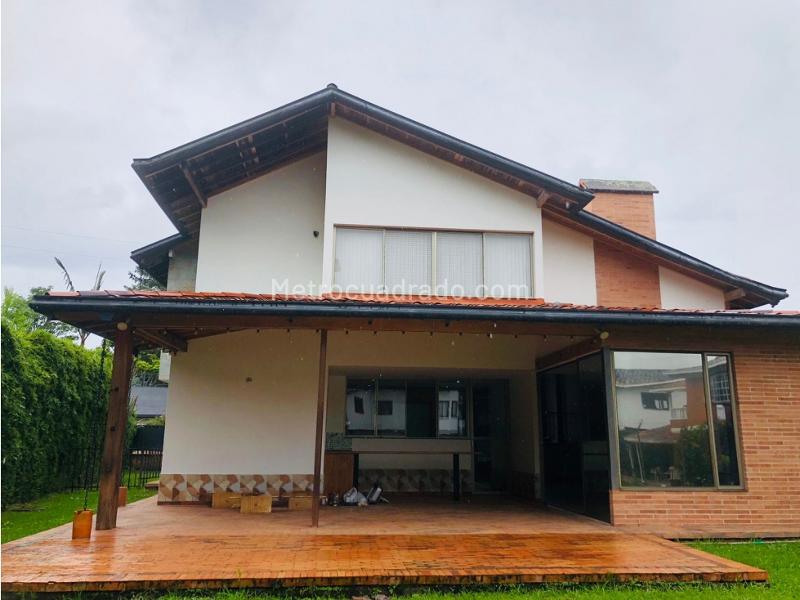 Casa amplia en alquiler en Gualanday, Rionegro