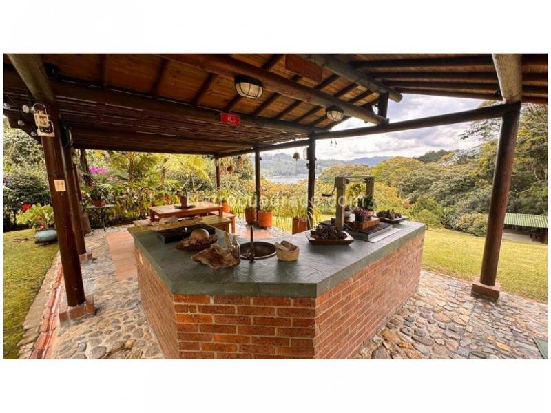 Charming House for Rent in El Retiro (Fizebad) - 9