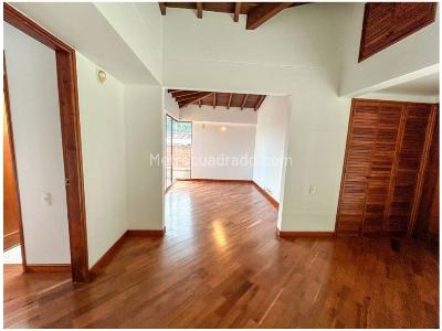 Casa de 3 alcobas en arriendo en El Poblado, Medellín, 275 m² · foto 9 de 18