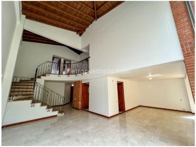 Casa de 3 alcobas en arriendo en El Poblado, Medellín, 275 m² · foto 11 de 18