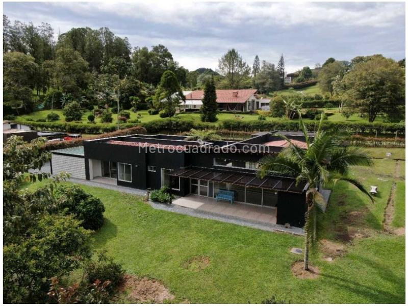 4BR House in El Retiro (5000 m²) - 2