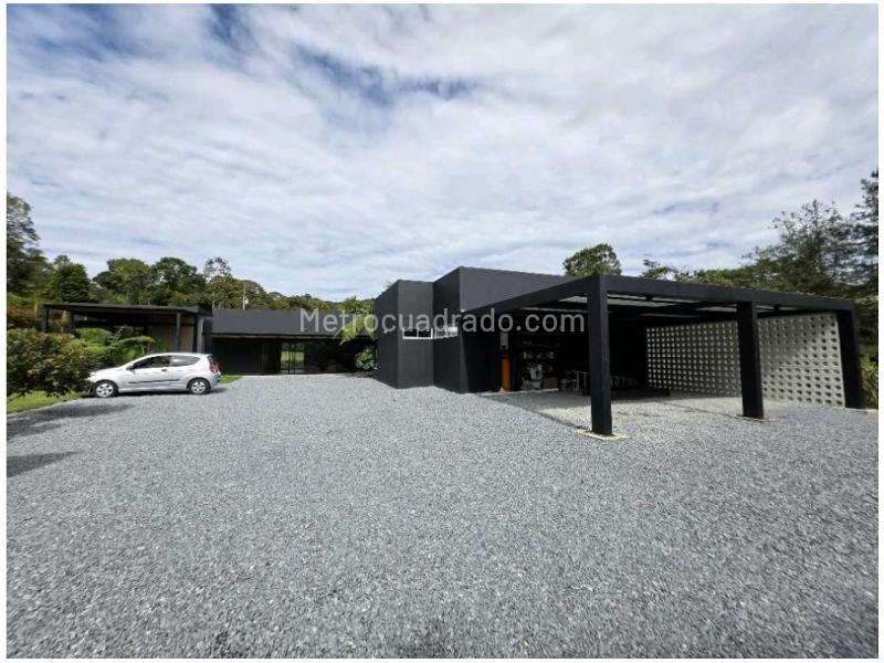 4BR House in El Retiro (5000 m²) - 3