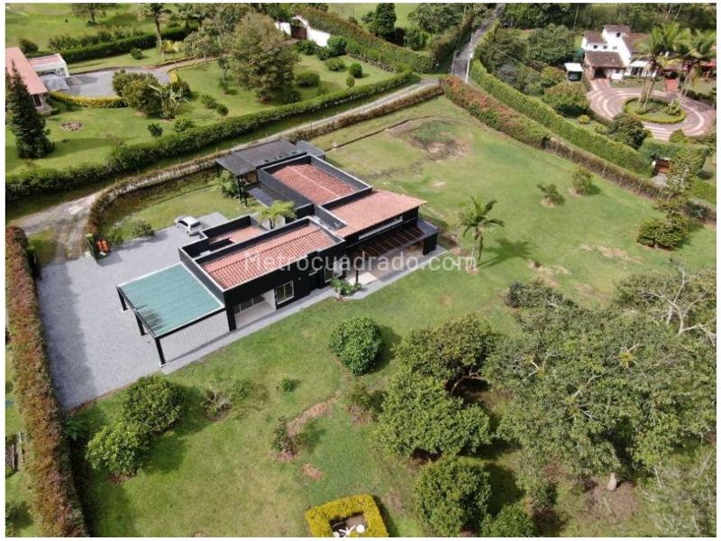 4BR House in El Retiro (5000 m²) - 4