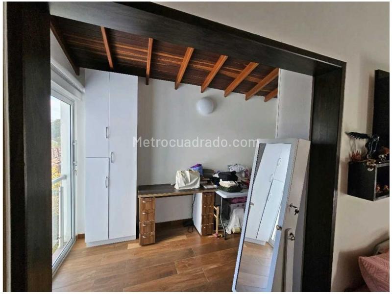 Casa amplia de 4 alcobas en arriendo en Gualanday, Rionegro - 9