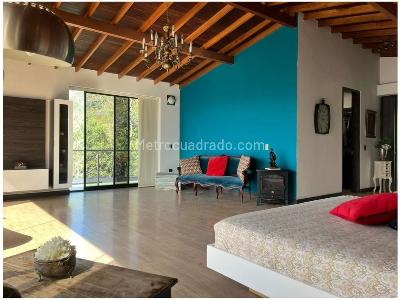 Casa de 4 alcobas en arriendo en Los Balsos, Medellín, 490 m² · foto 13 de 20