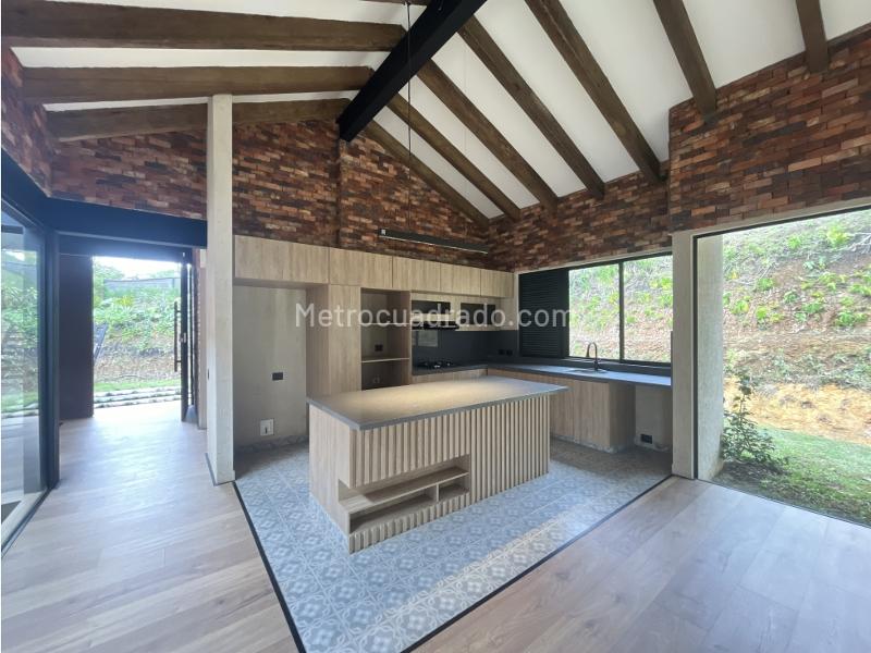 3BR House in Via Rionegro La Ceja Carmen De Viboral (280 m²) - 2