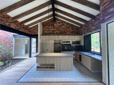 Casa de 3 alcobas en arriendo en Via Rionegro La Ceja Carmen De Viboral, Rionegro, 280 m² · foto 9 de 18