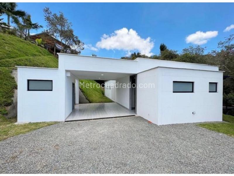 Spacious 2BR House for Rent Near the Airport in Rionegro