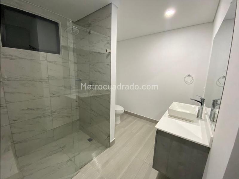 Casa amplia de 2 alcobas en arriendo cerca al aeropuerto en Rionegro - 6