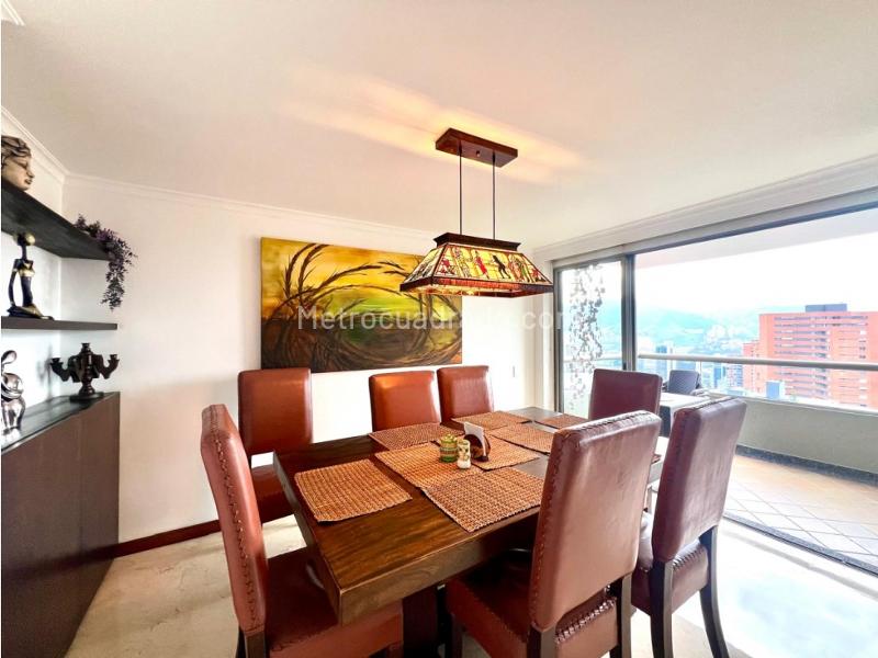 Apartamento Amoblado de 3 Alcobas en El Poblado Los Balsos - 2