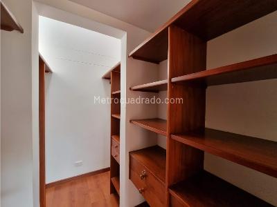Casa de 3 alcobas en venta en El Chocho, Envigado, 282 m² · foto 7 de 18