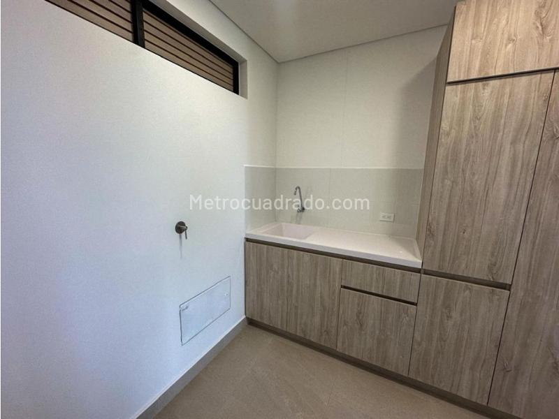 3BR Apartment in Llanogrande (298 m²) - 3