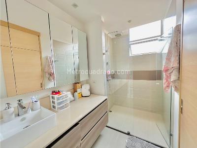 Apartamento de 3 alcobas en venta en Alejandría, Medellín, 194 m² · foto 15 de 20