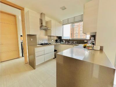 Apartamento de 3 alcobas en venta en Alejandría, Medellín, 194 m² · foto 6 de 20