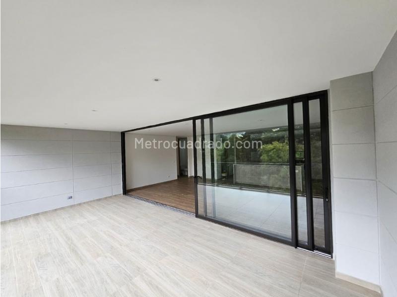 2BR Apartment in Sajonia (80 m²) - 2