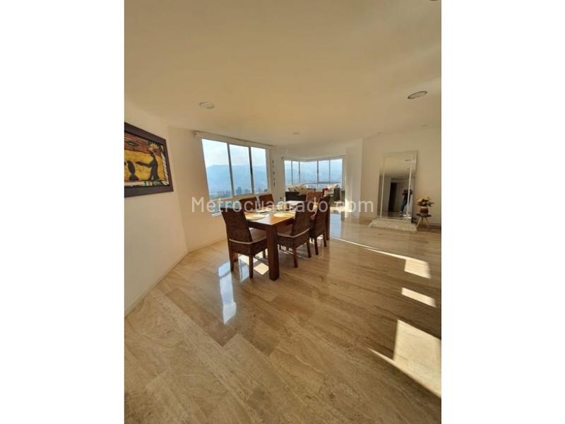 Apartamento Amoblado de 3 Alcobas en San Lucas