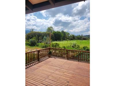 Casa de 3 alcobas en venta en Pontezuela, Rionegro, 215 m² · foto 2 de 14