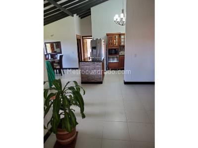 Casa de 3 alcobas en venta en Pontezuela, Rionegro, 215 m² · foto 9 de 14